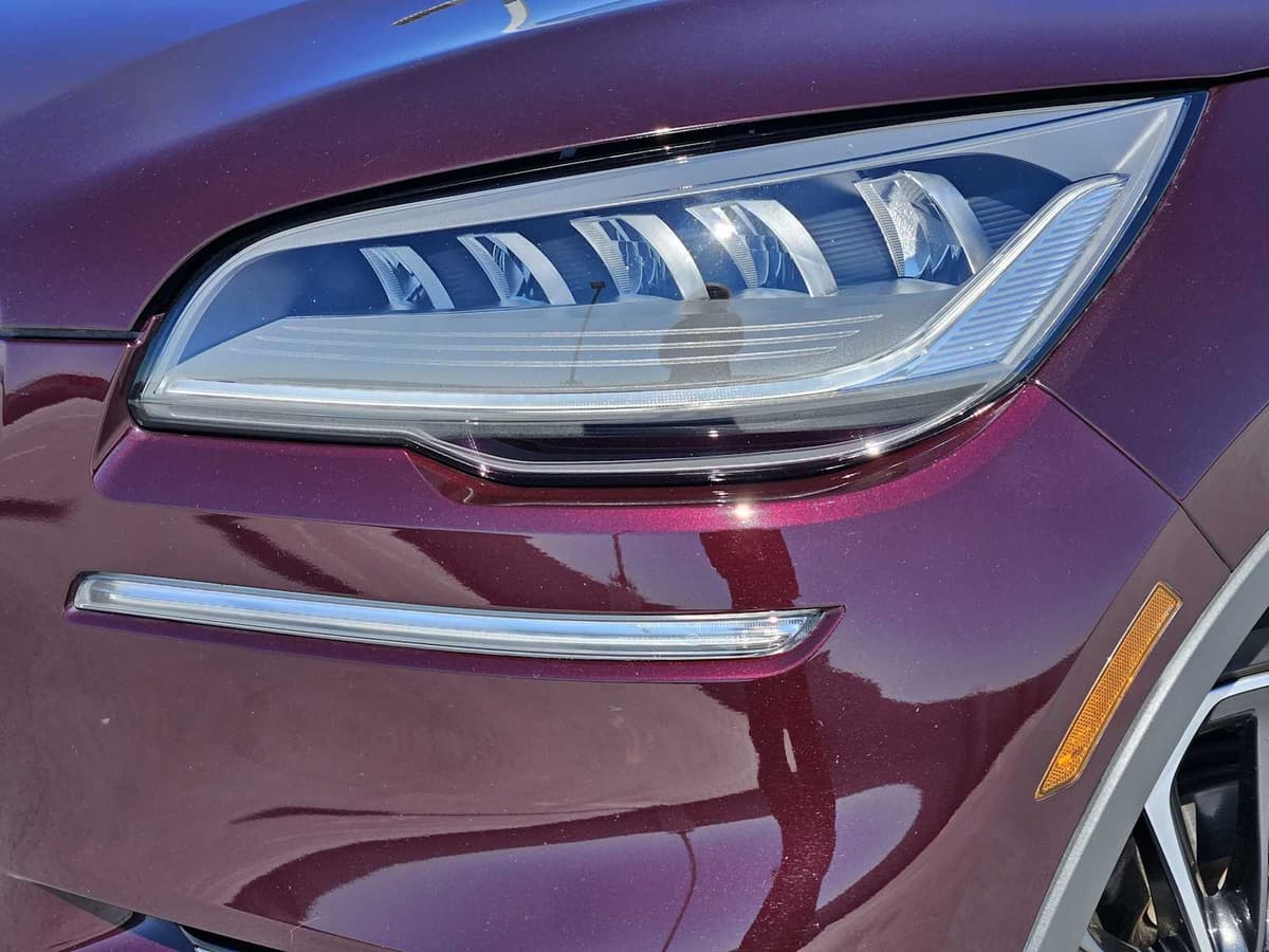 2023 Lincoln Aviator - Image 8