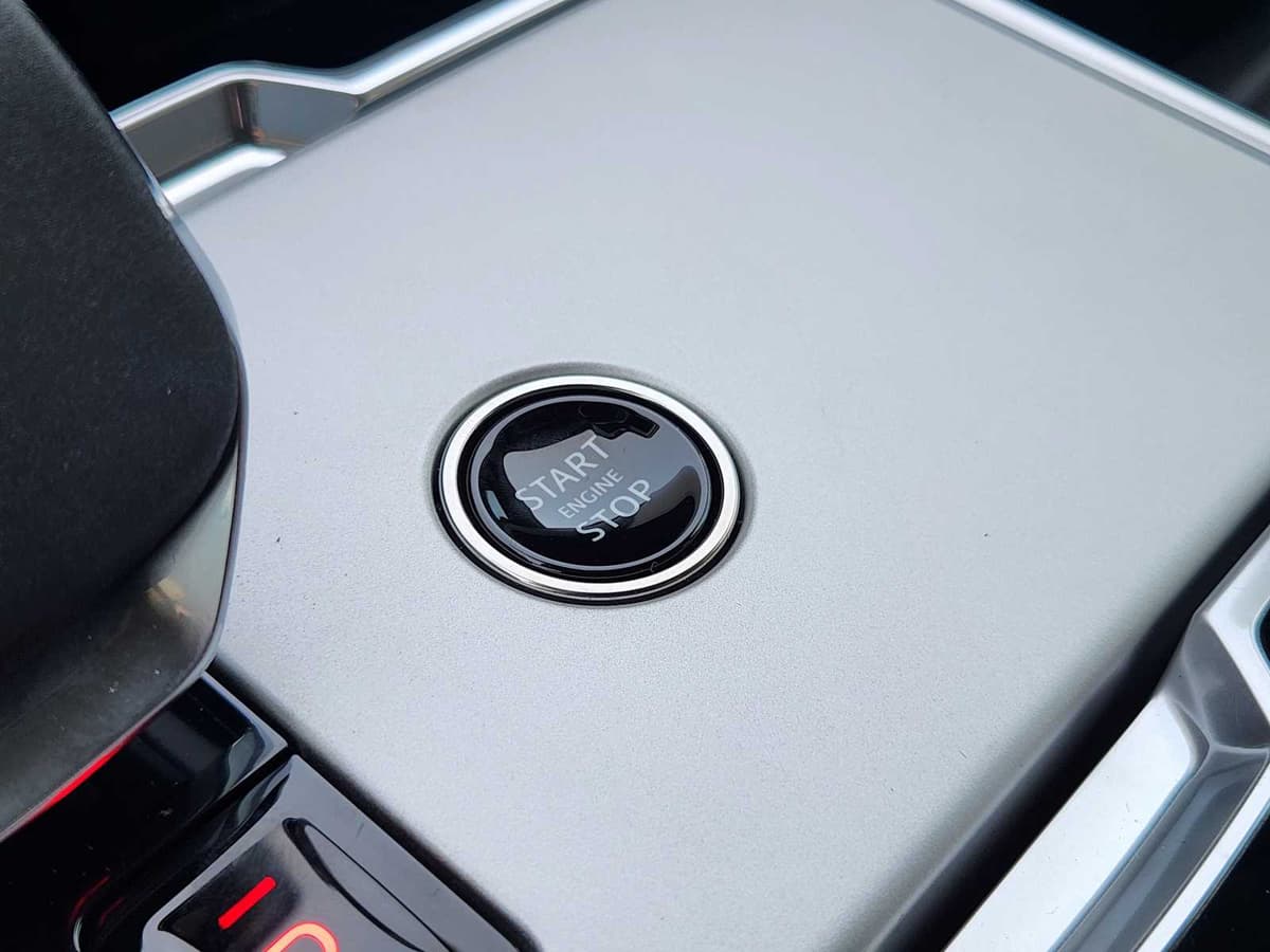 2026 LAND ROVER Range Rover - Image 21