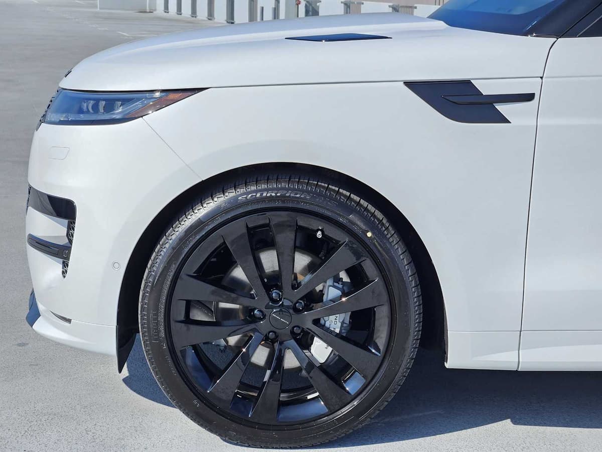 2026 LAND ROVER Range Rover Sport - Image 9
