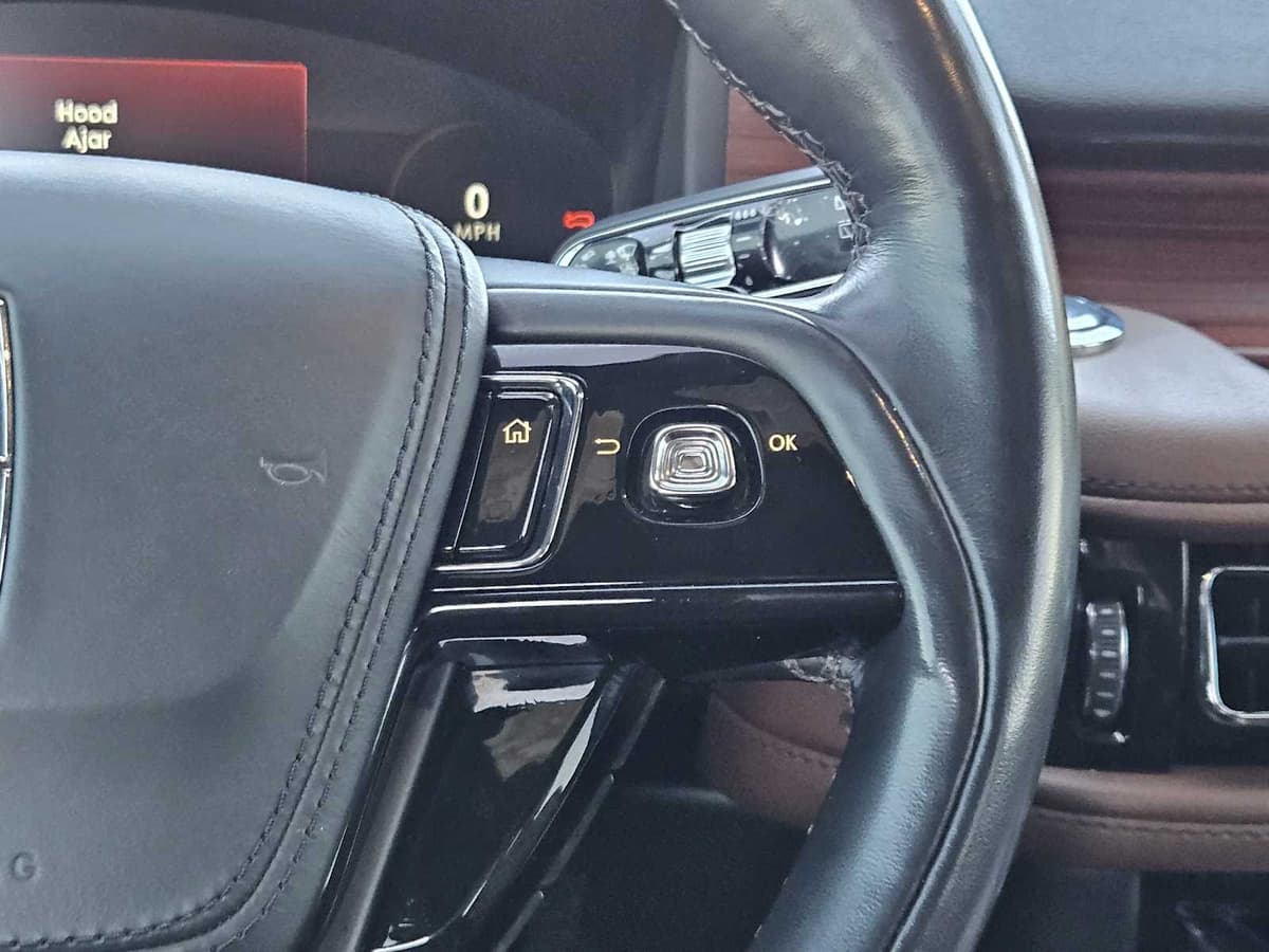 2023 Lincoln Aviator - Image 29