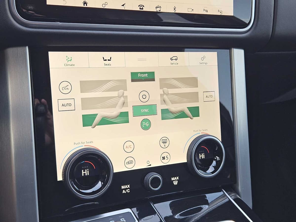 2021 Land Rover Range Rover - Image 17