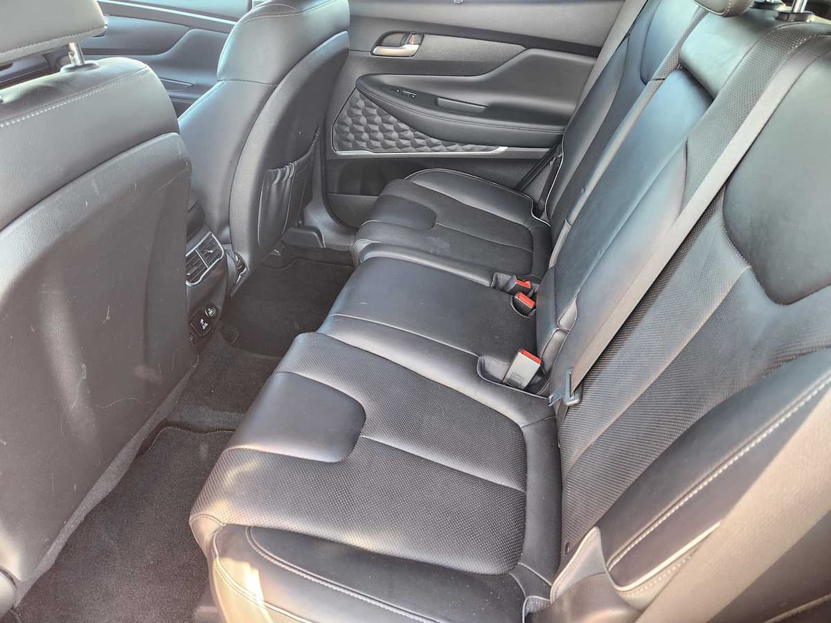 2022 Hyundai Santa Fe - Image 25