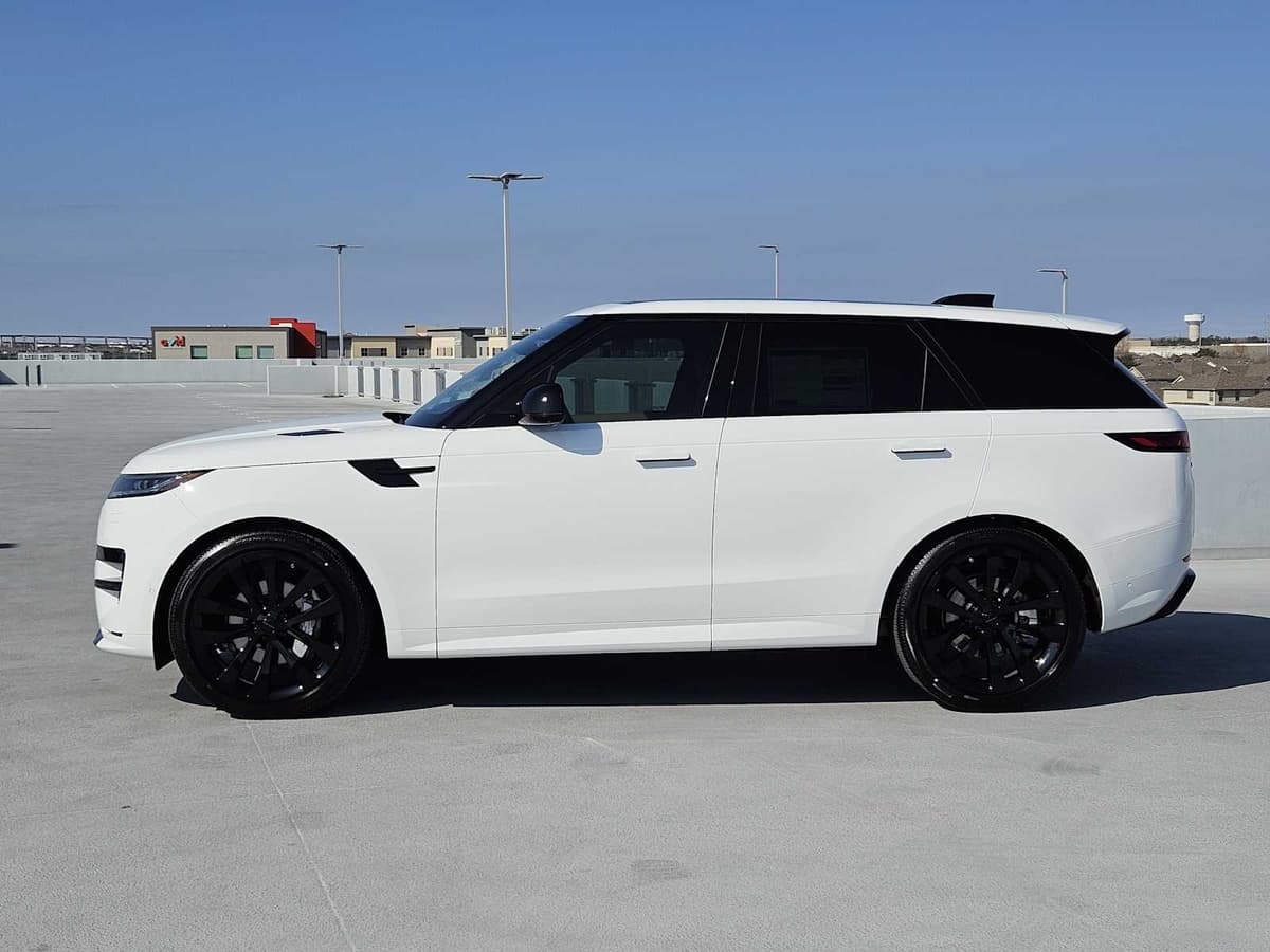 2026 LAND ROVER Range Rover Sport - Image 4