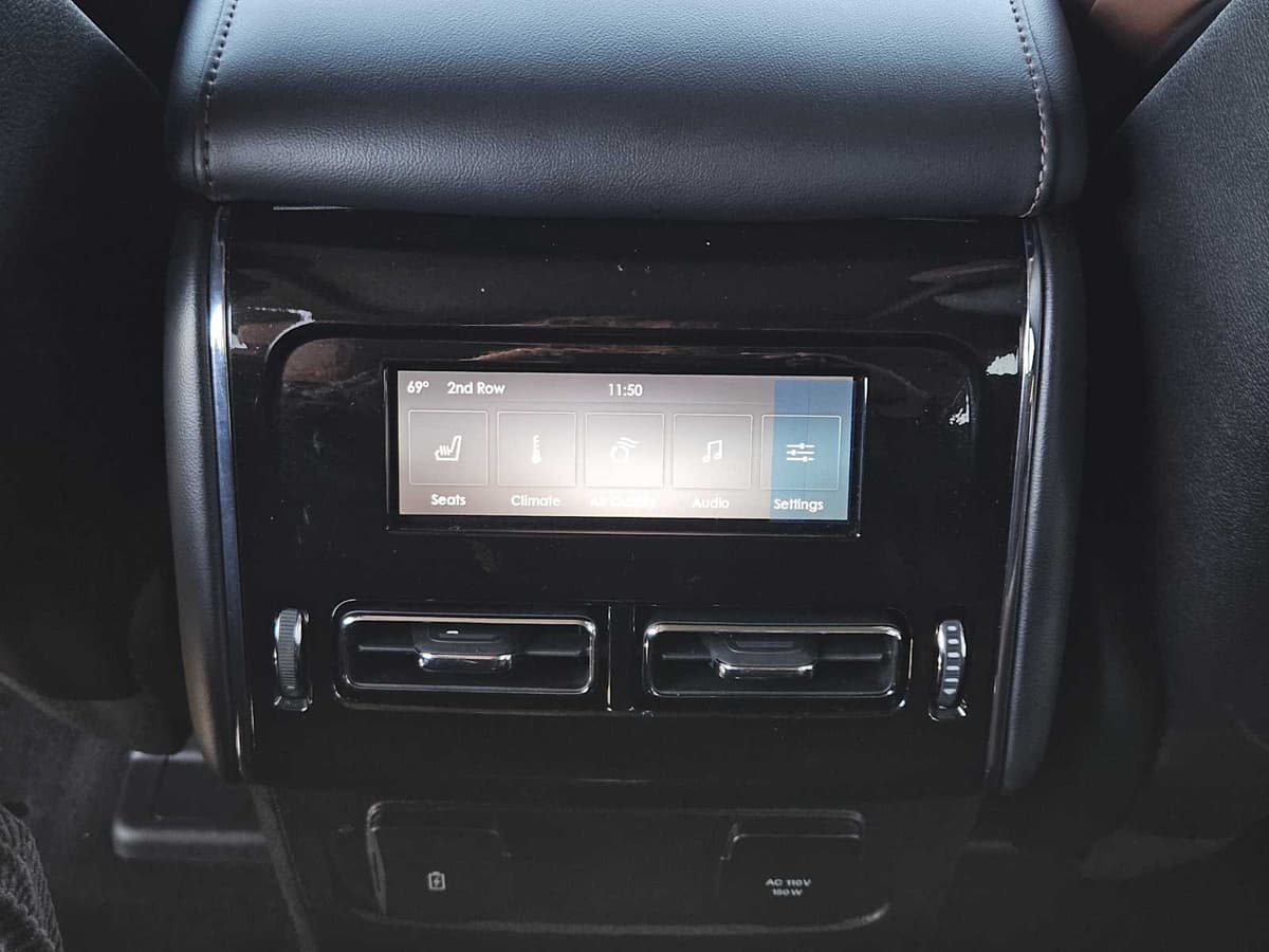 2023 Lincoln Aviator - Image 25