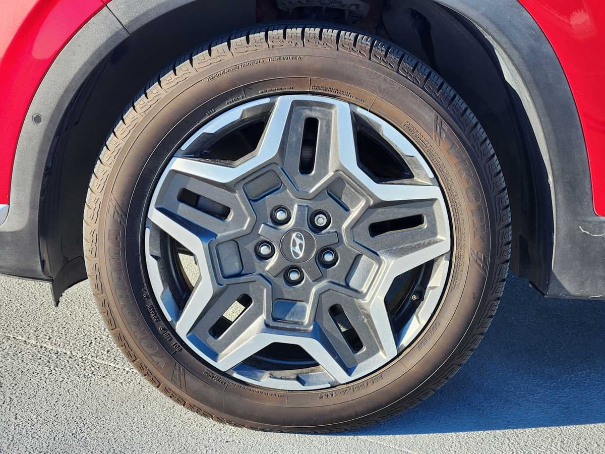 2022 Hyundai Santa Fe - Image 10