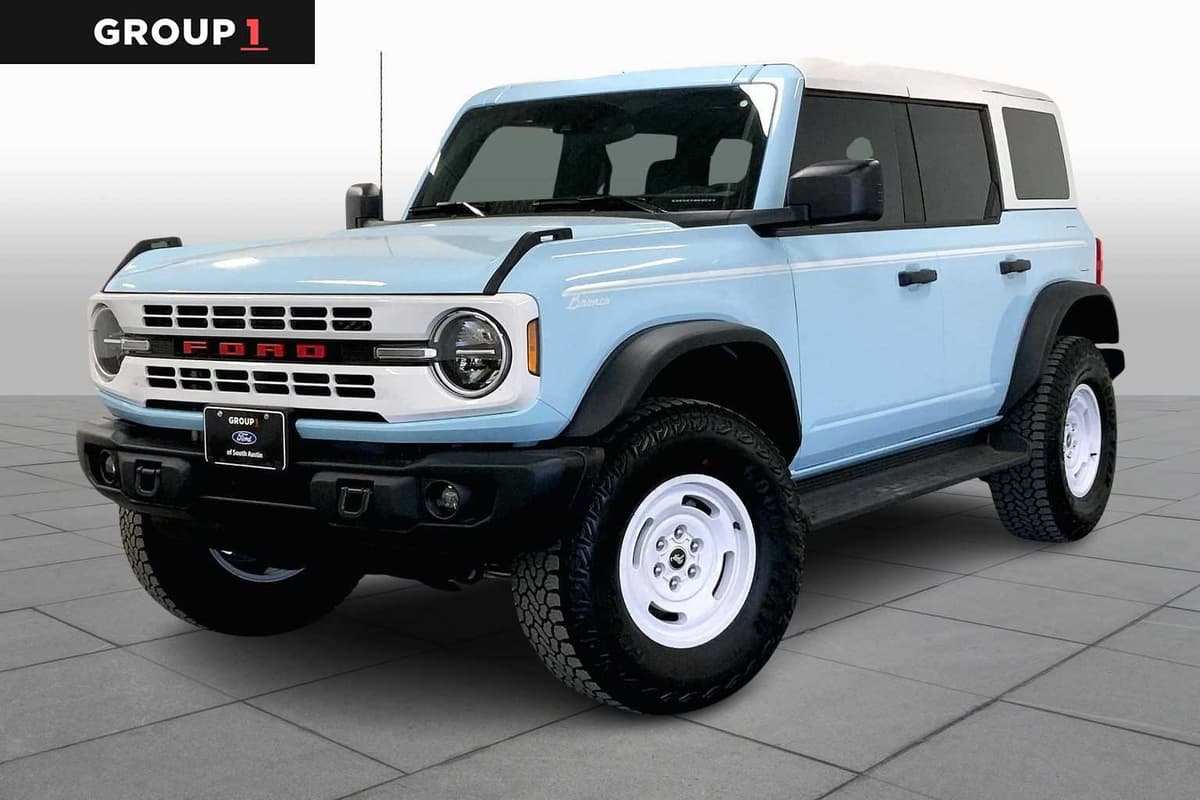 2025 Ford Bronco - Image 1