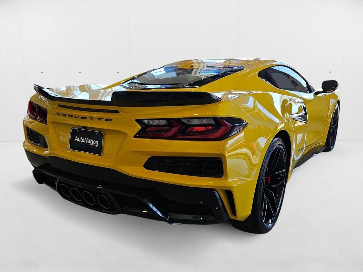 2025 Chevrolet Corvette Z06 - Image 5