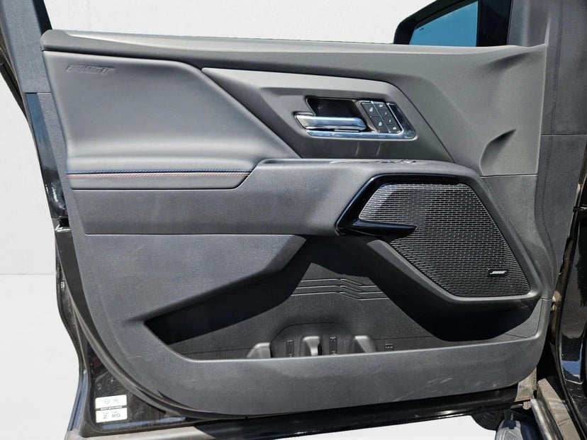2024 Chevrolet Silverado EV - Image 12