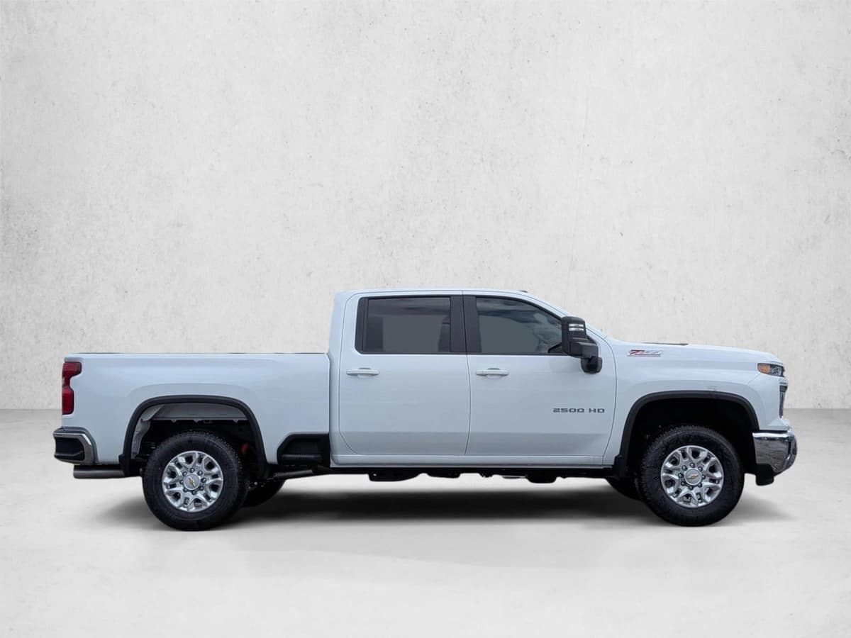 2026 Chevrolet Silverado 2500 HD - Image 4