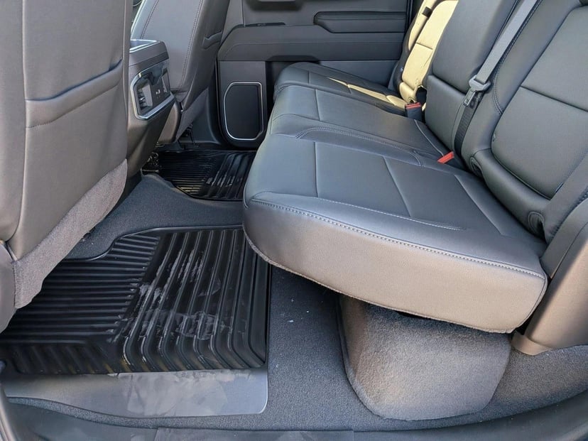 2026 Chevrolet Silverado 1500 - Image 12