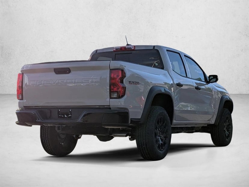 2026 Chevrolet Colorado - Image 2