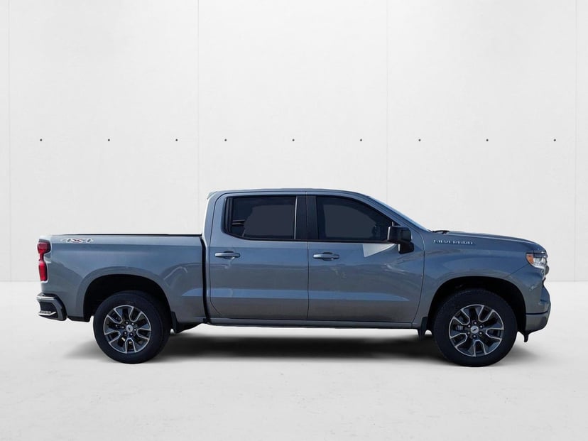 2025 Chevrolet Silverado 1500 - Image 3