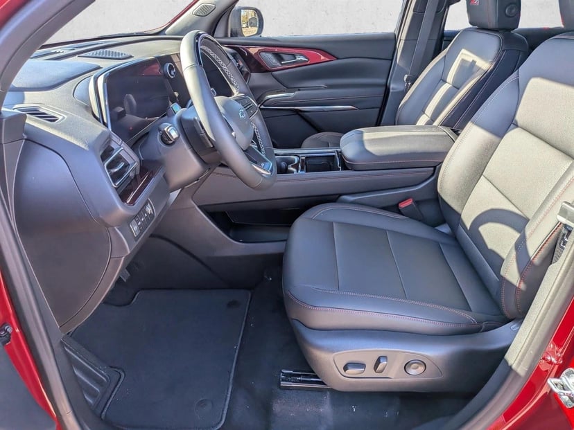 2026 Chevrolet Traverse - Image 15