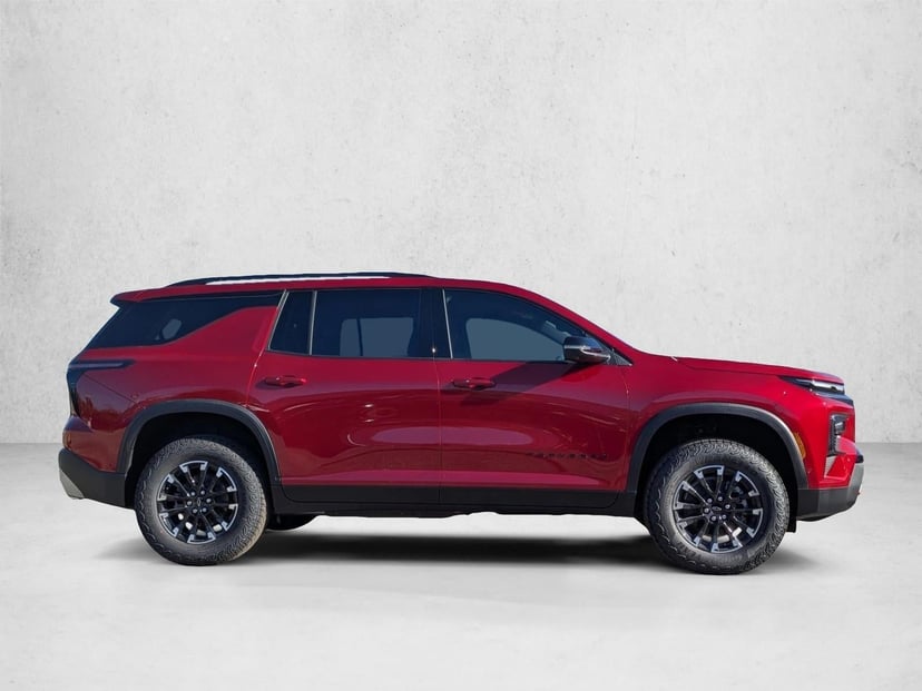 2026 Chevrolet Traverse - Image 4