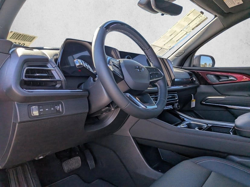 2026 Chevrolet Traverse - Image 9