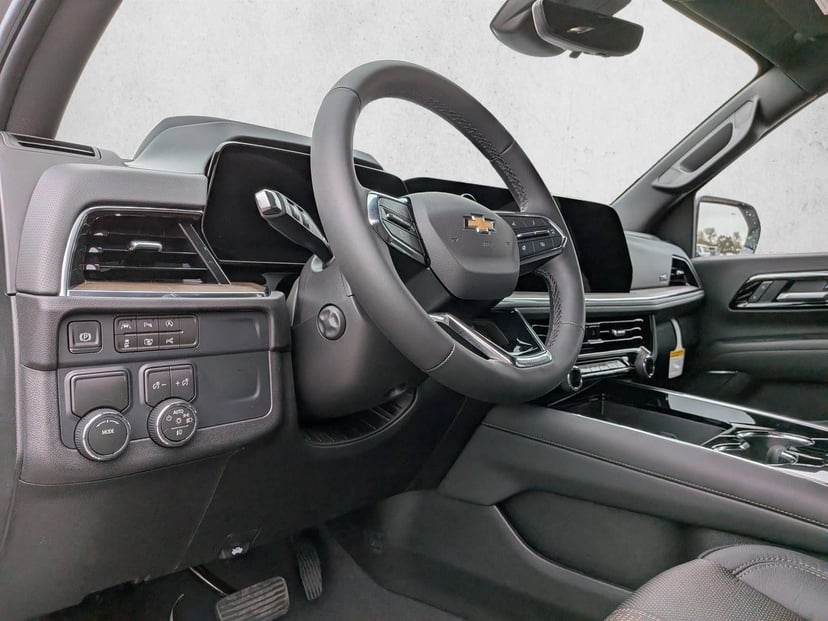 2026 Chevrolet Suburban - Image 6