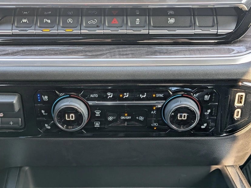 2025 Chevrolet Silverado 1500 - Image 8