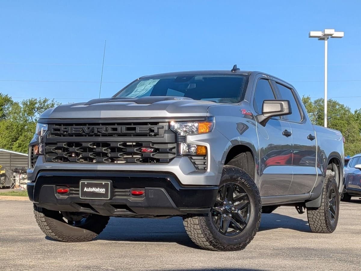 2026 Chevrolet Silverado 1500 - Image 1