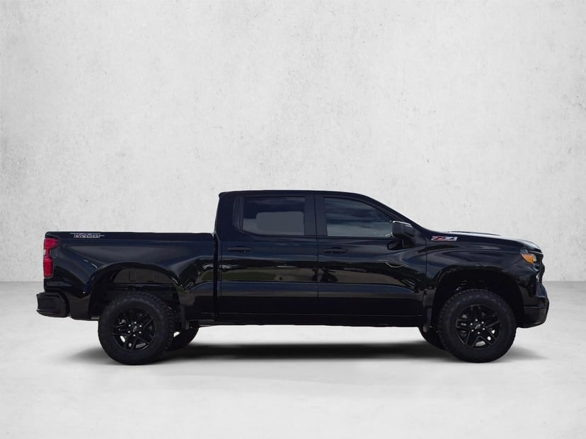 2026 Chevrolet Silverado 1500 - Image 3