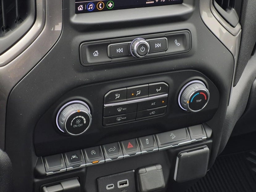 2026 Chevrolet Silverado 1500 - Image 13