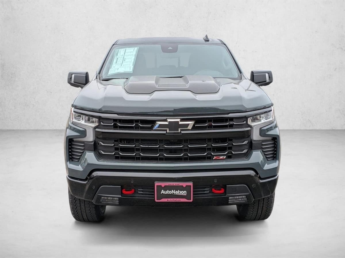 2026 Chevrolet Silverado 1500 - Image 2