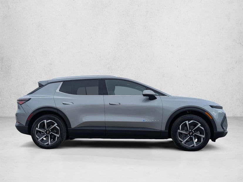 2026 Chevrolet Equinox EV - Image 2