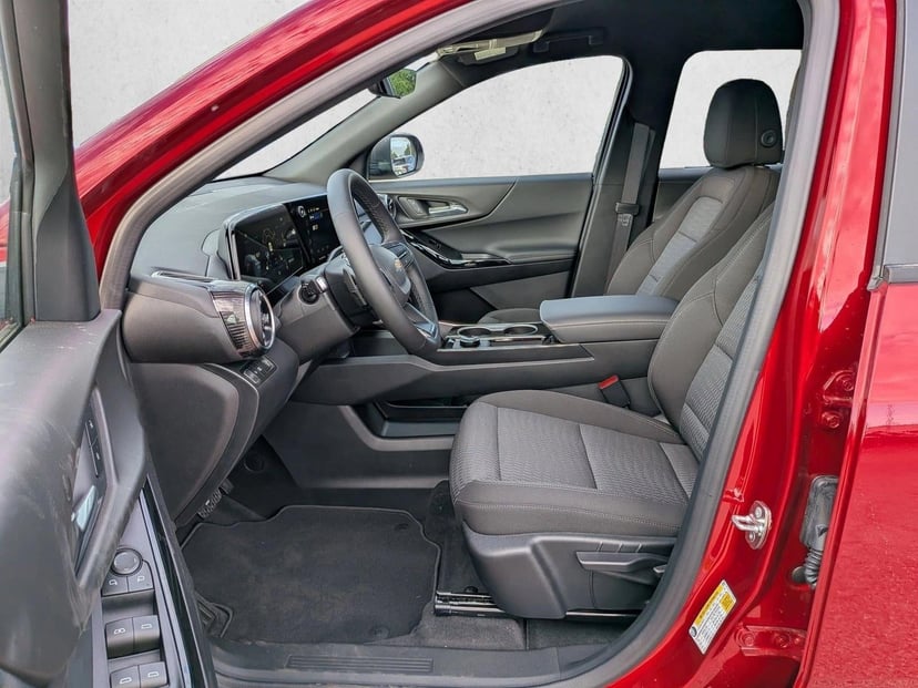 2026 Chevrolet Equinox - Image 13