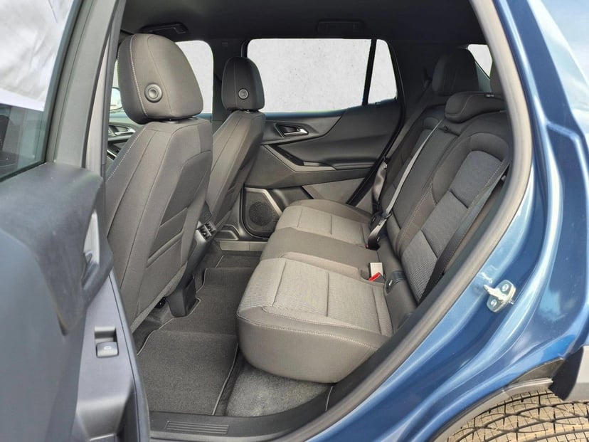2026 Chevrolet Equinox - Image 13