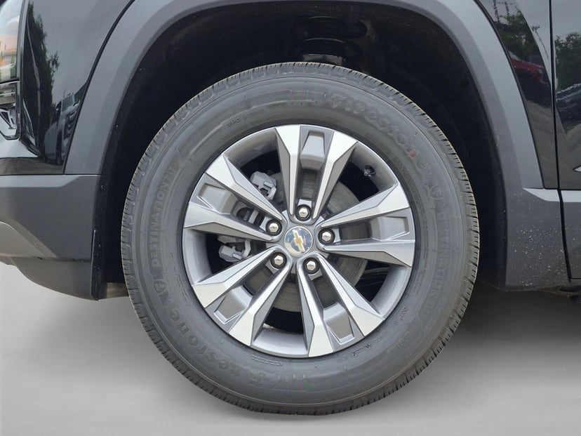 2026 Chevrolet Equinox - Image 14