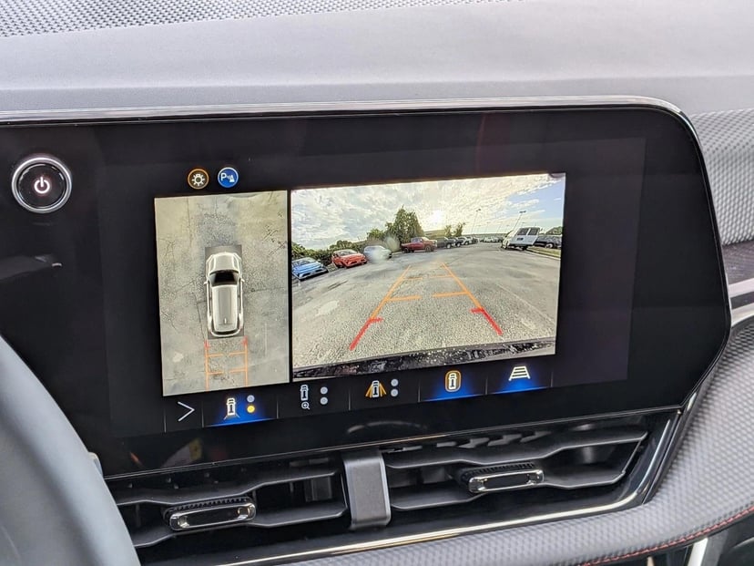 2026 Chevrolet Equinox - Image 12