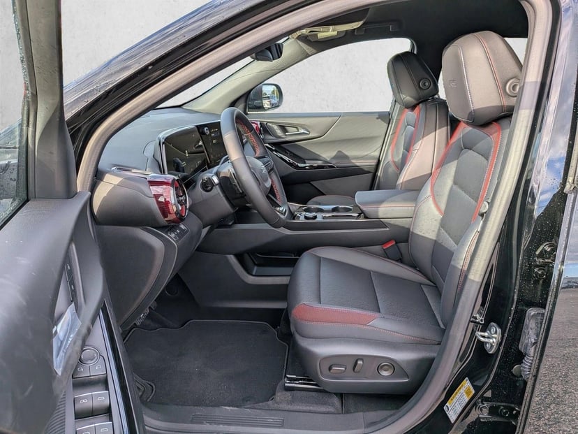 2026 Chevrolet Equinox - Image 15
