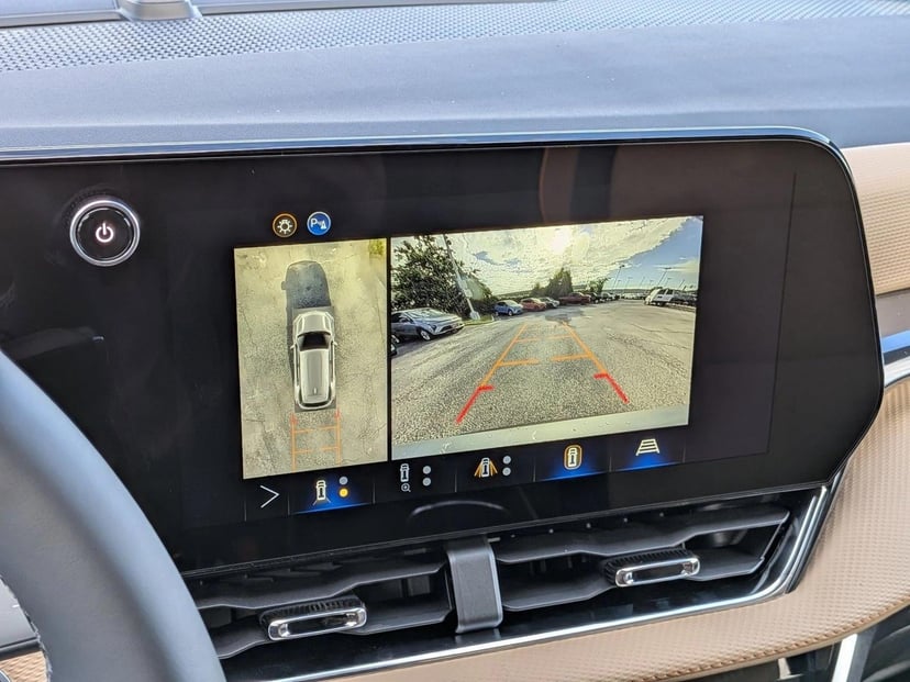 2026 Chevrolet Equinox - Image 11