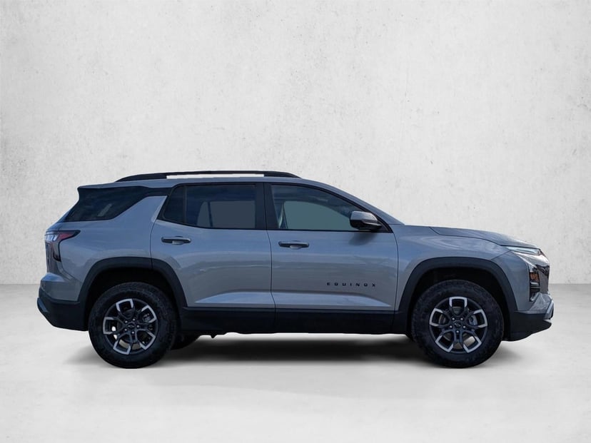 2026 Chevrolet Equinox - Image 4