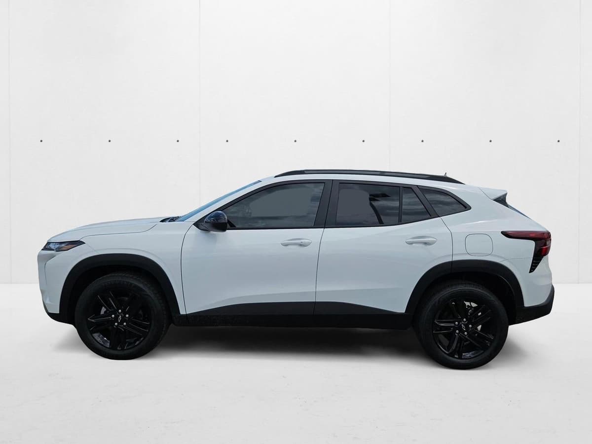 2025 Chevrolet Trax - Image 9