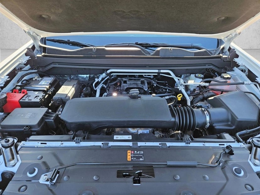 2026 Chevrolet Colorado - Image 17