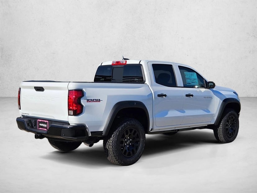 2026 Chevrolet Colorado - Image 2