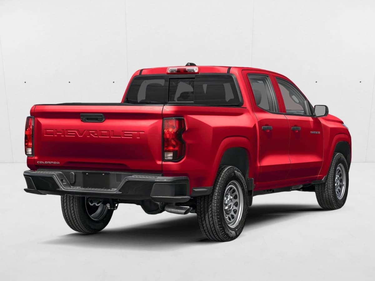 2026 Chevrolet Colorado - Image 2