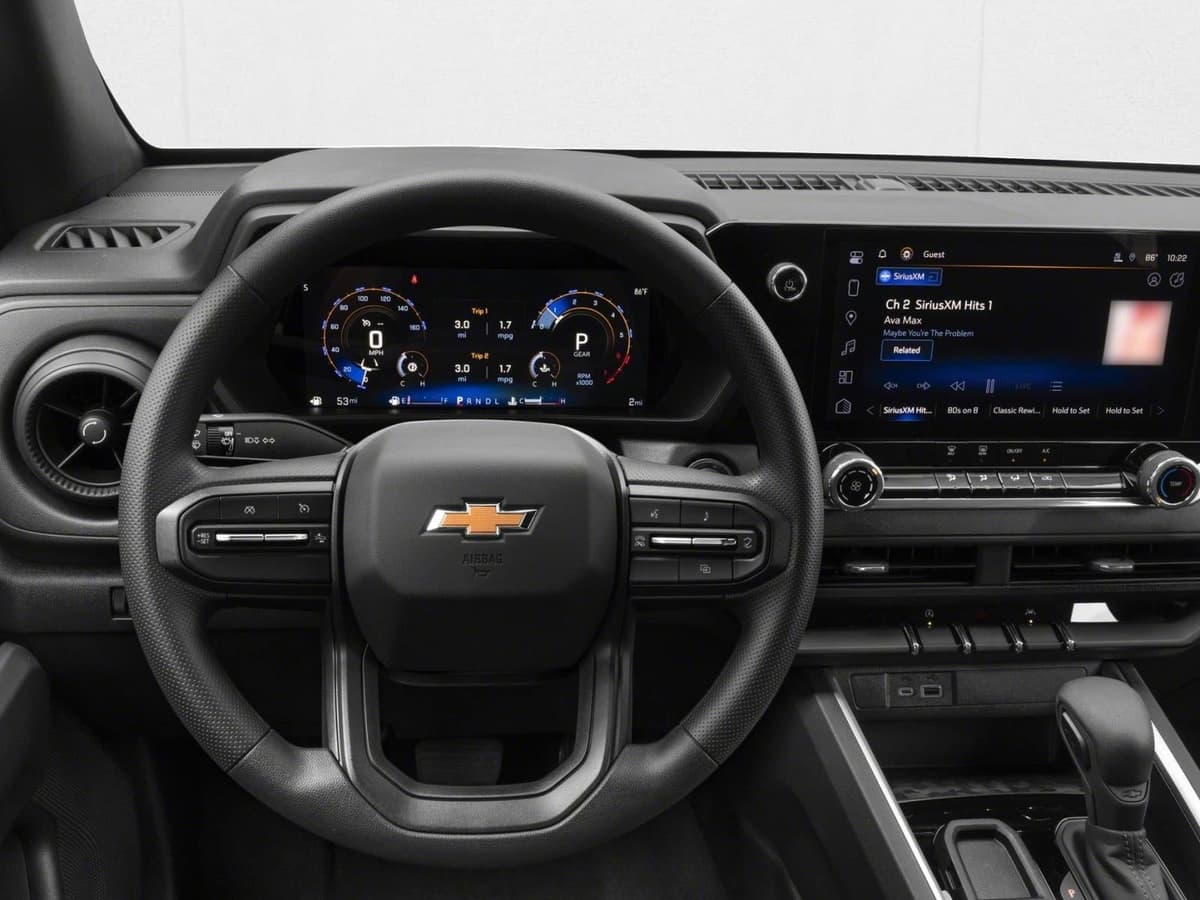 2026 Chevrolet Colorado - Image 4