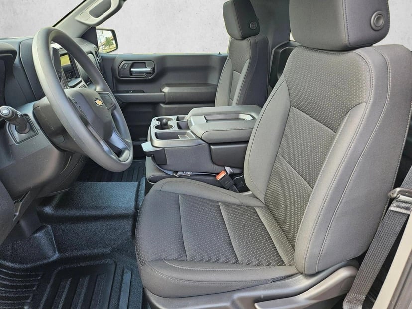 2026 Chevrolet Silverado 1500 - Image 4