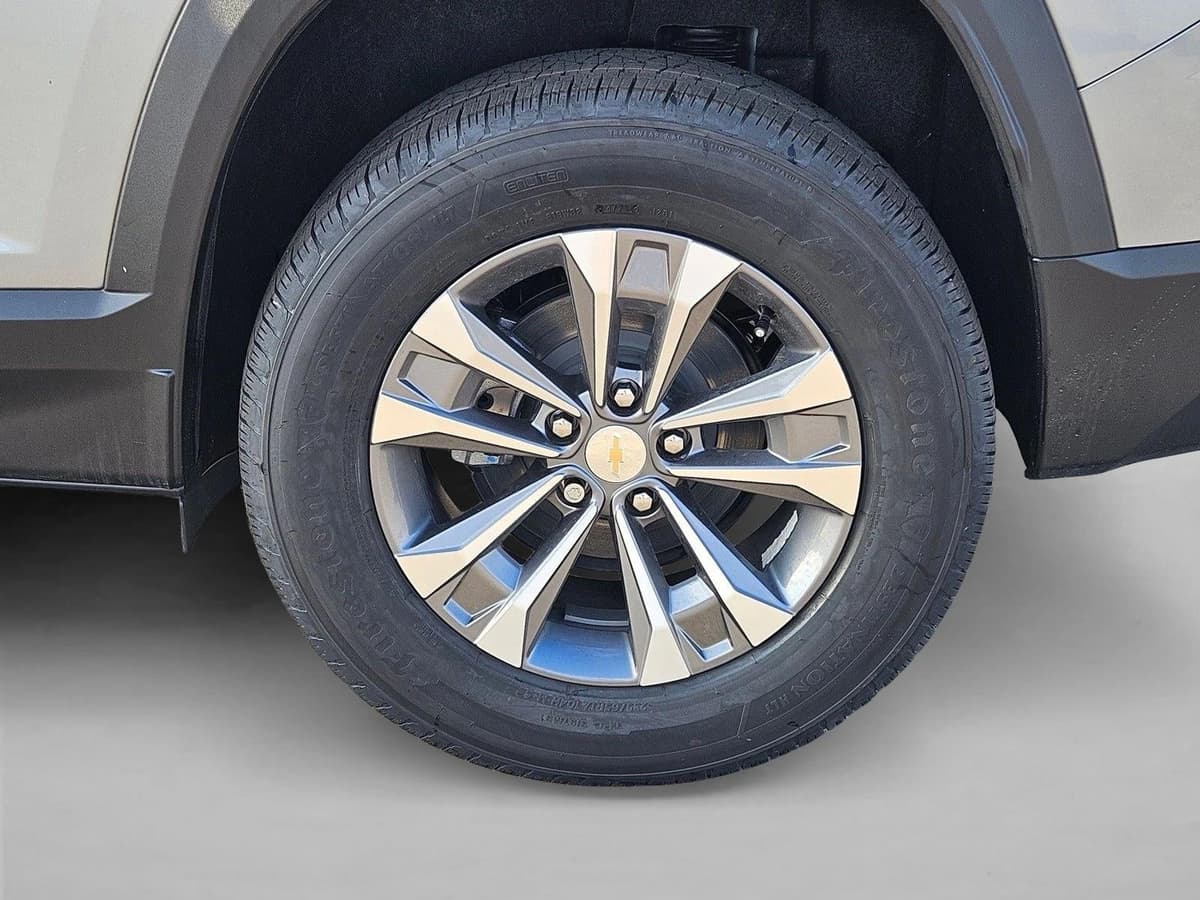 2026 Chevrolet Equinox - Image 10