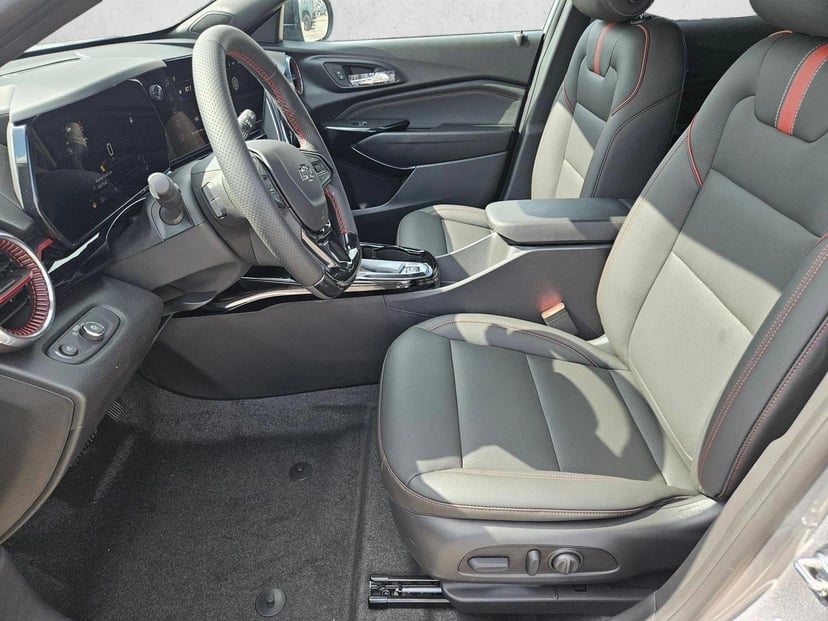 2026 Chevrolet Trax - Image 5