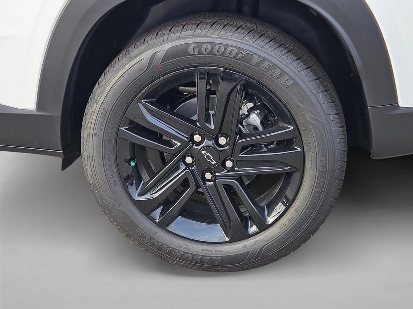 2026 Chevrolet Trax - Image 6