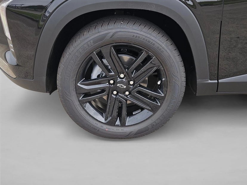 2026 Chevrolet Trax - Image 6