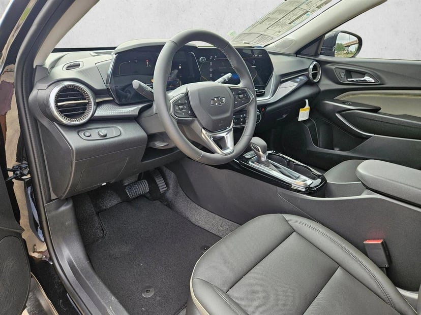 2026 Chevrolet Trax - Image 4
