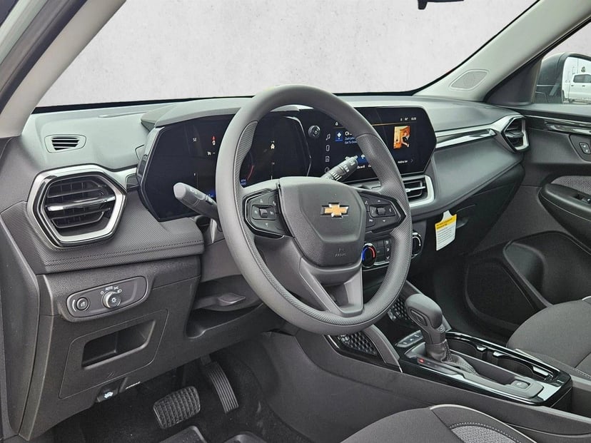 2026 Chevrolet Trailblazer - Image 3