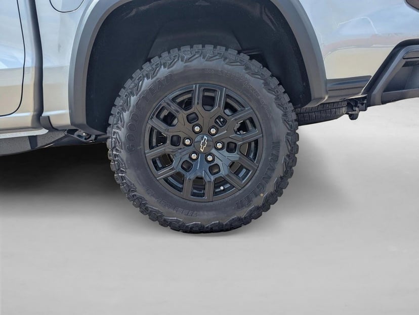 2026 Chevrolet Colorado - Image 10