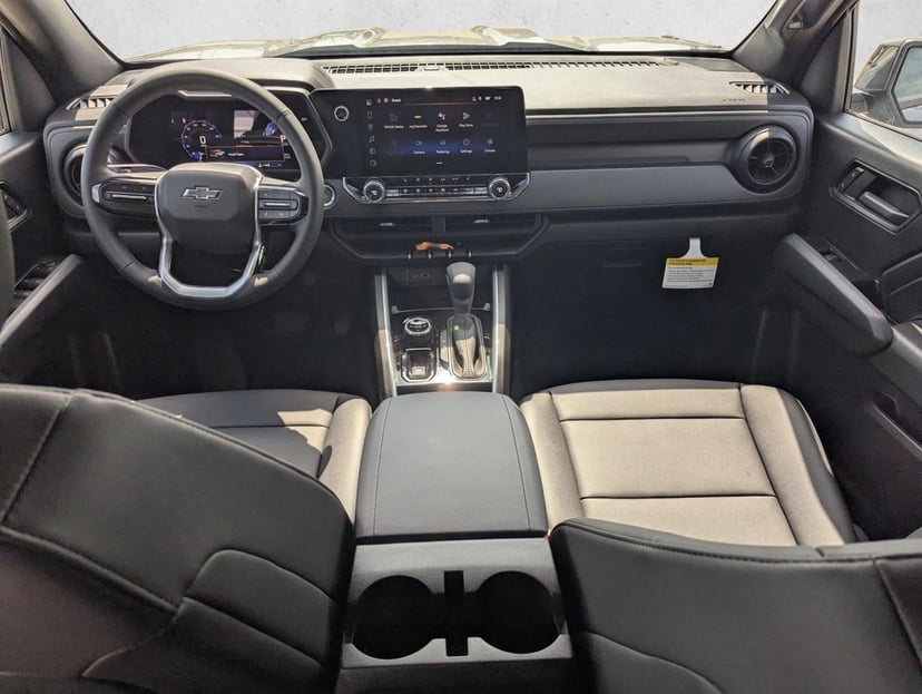2026 Chevrolet Colorado - Image 14