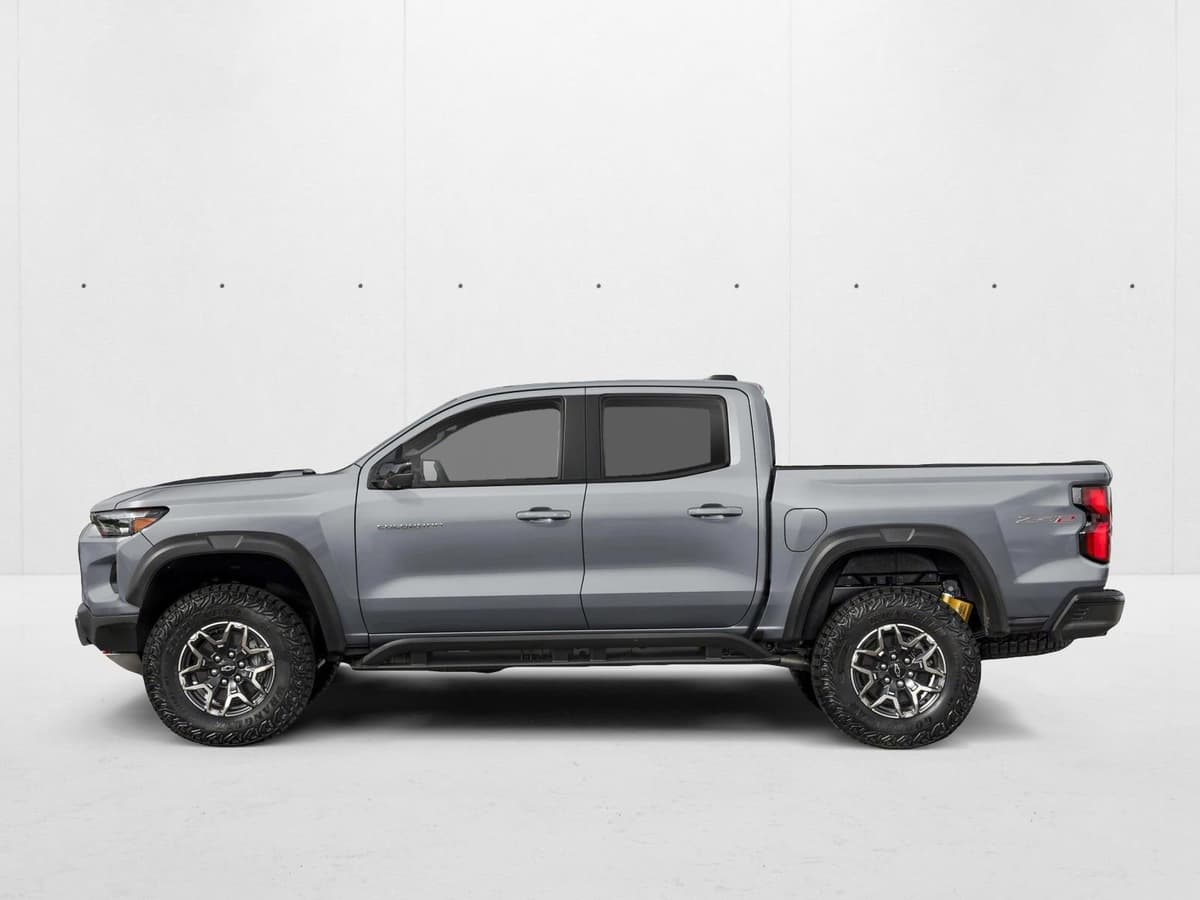 2026 Chevrolet Colorado - Image 3