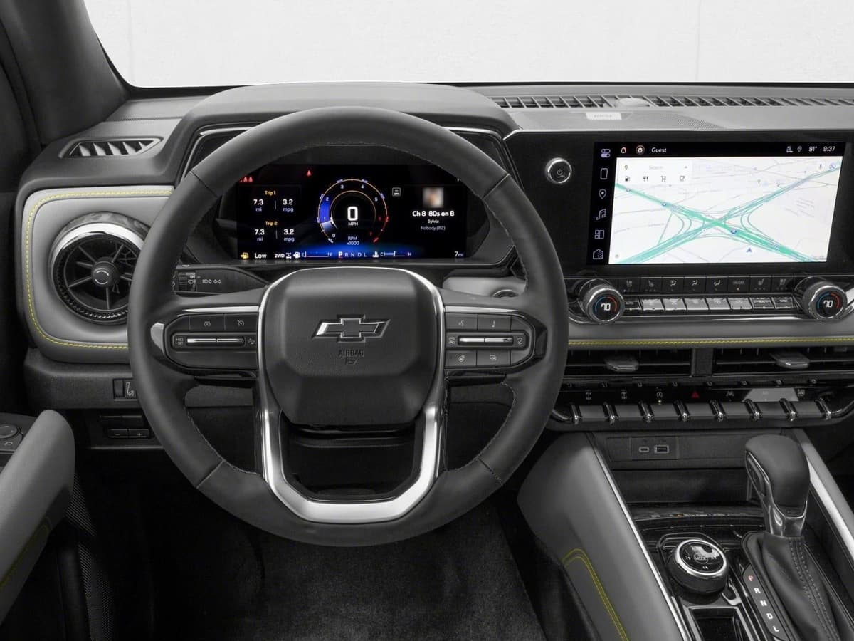 2026 Chevrolet Colorado - Image 4