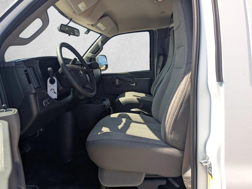 2026 Chevrolet Express Cargo - Image 4